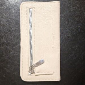 Safe Keeper Cream Wallet with Zipper
